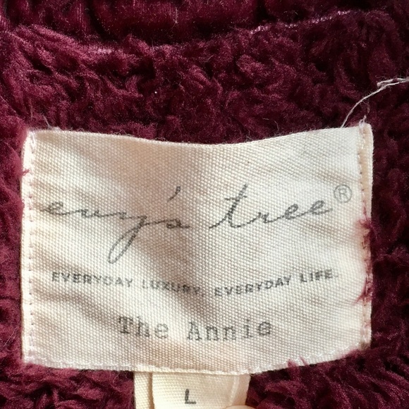 Evy’s Tree Annie Sherpa in Plum - Picture 2 of 3